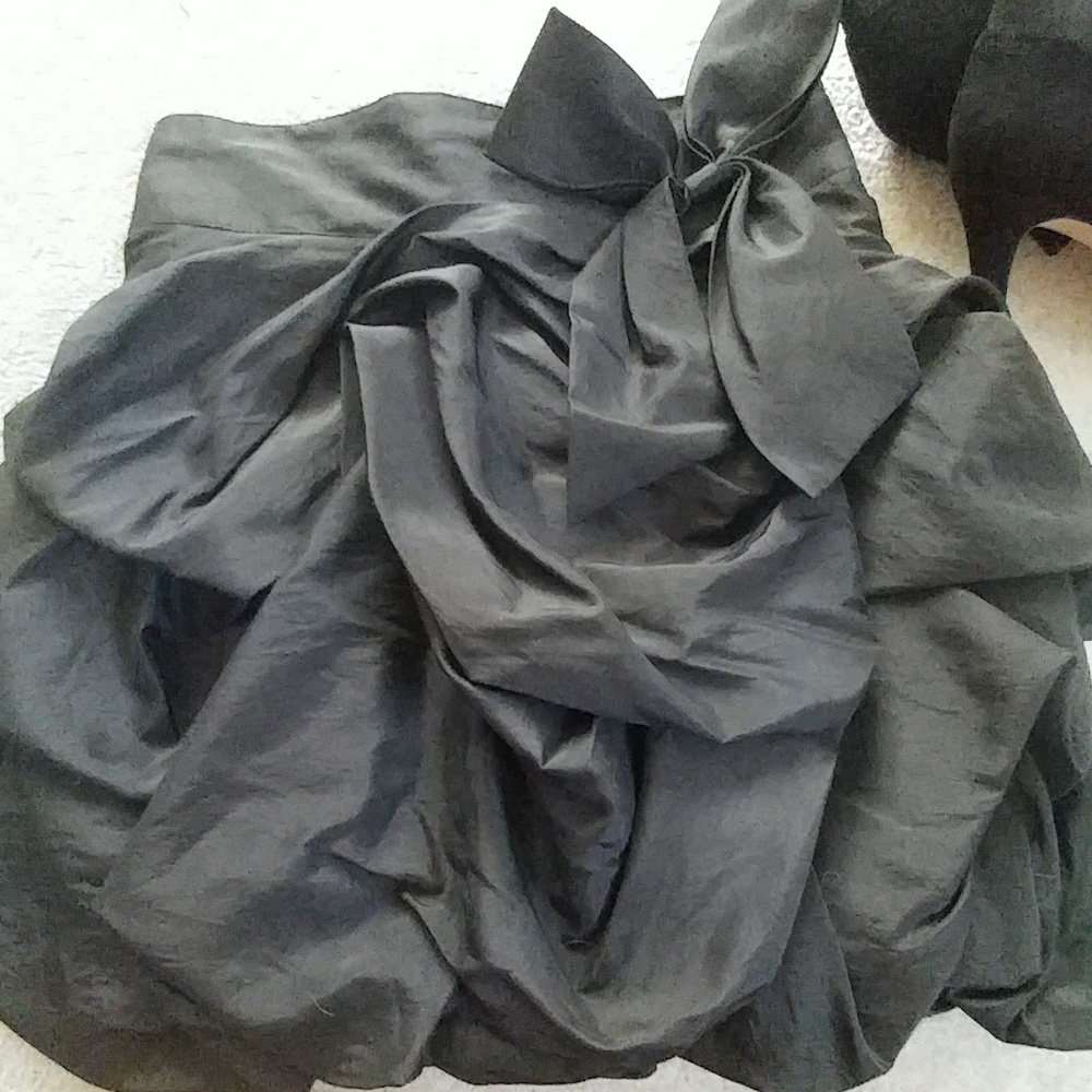 SOLD Daisy Preppy Bubble Skirt NWOT - Picture 2 of 5